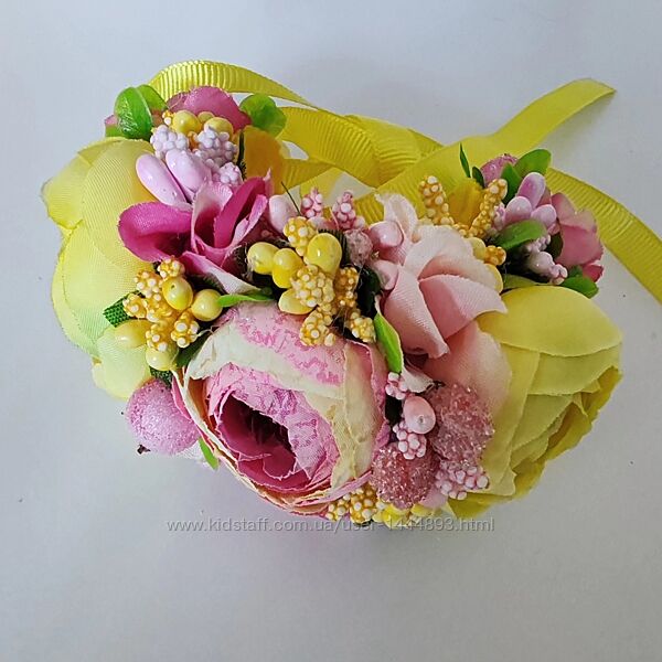 Браслет з квітами. Браслет під вишиванку. Браслет під квітковий віночок.