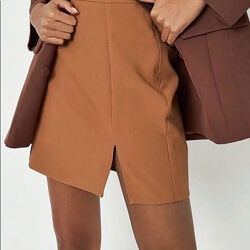 Стильная мини-юбка с двумя разрезами Missguided, L