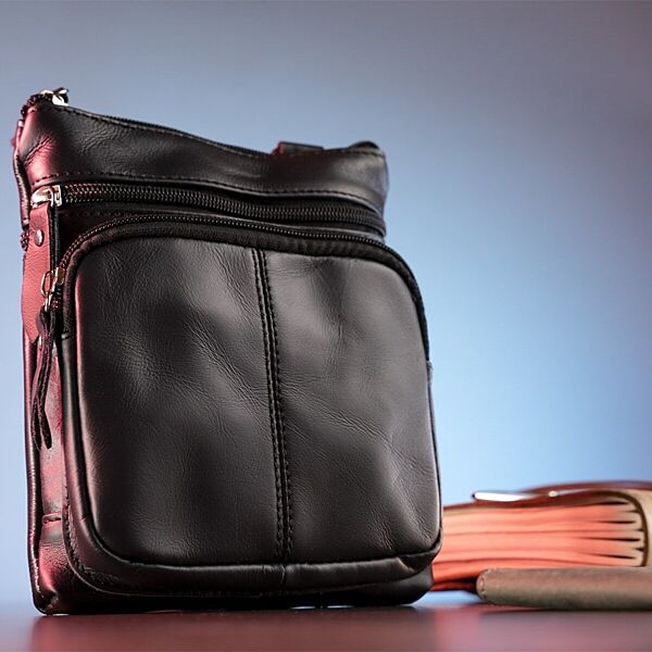 Маленькая мужская сумка планшет кожаная черная 714607