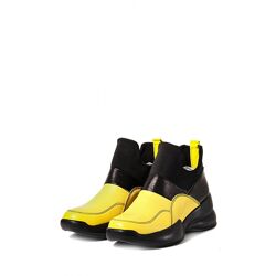 Желтые кожаные ботинки кроссовки без шнурков демисезонные стильные яркие