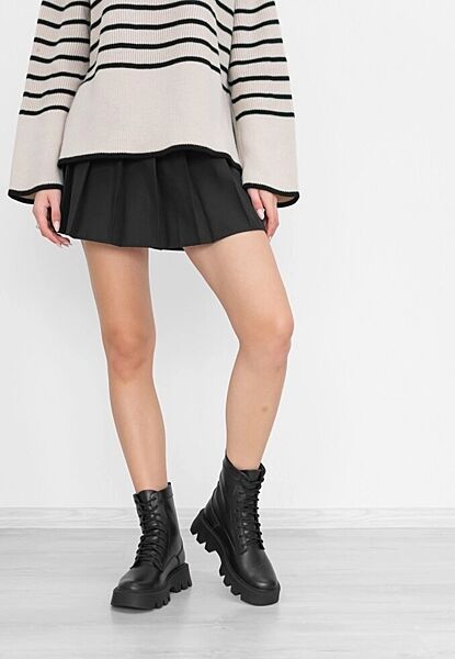 Зимние ботинки женские молодежные стильные толстая подошва