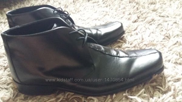 Кожаные демисезонные ботинки Saxone шкіряні черевики