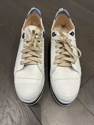 Мешти жіночі 