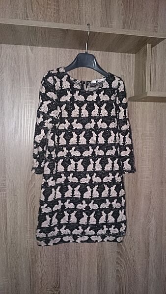Платье H&M для девочки трикотажное 7 - 8 лет, рост 128см