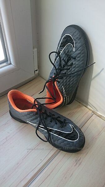 Кроссовки Nike Hypervenom для мальчика 35