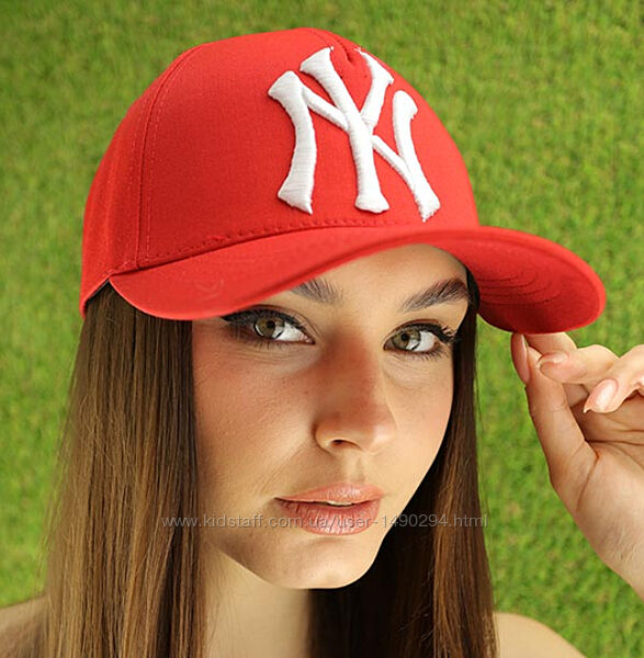 Женская летняя кепка бейсболка красная 