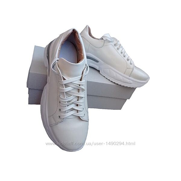 Кроссовки женские кожаные белые