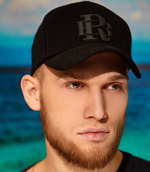 Мужская летняя кепка бейсболка черный