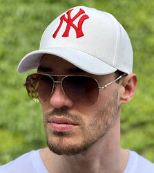 Мужская кепка бейсболка белый