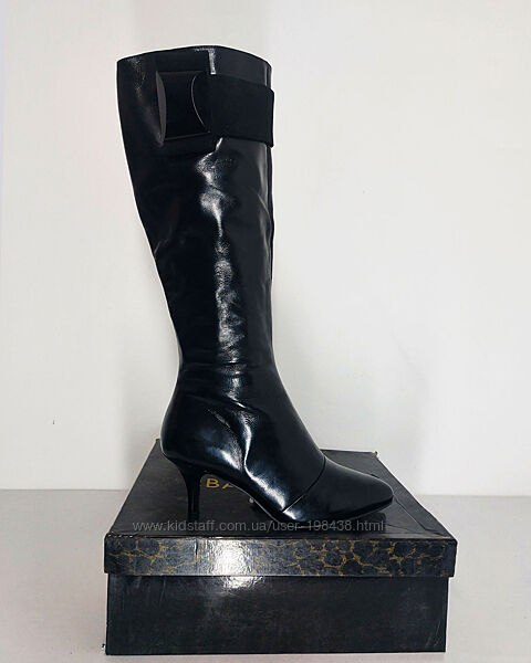 Суперціна BASCONI Стильні зимові чоботи. Натуральна шкіра. Нові, р. 35