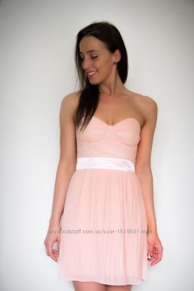 РозпродажРомантична сукня ніжно-рожевого кольору