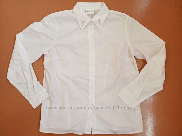 Продам нову білу святкову блузку з біжутерією на комірці