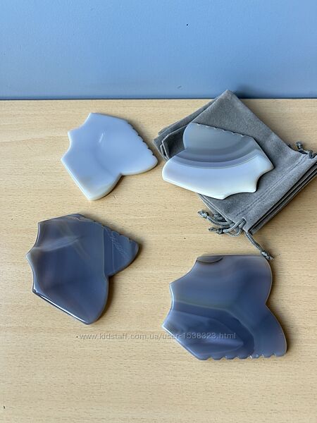 Скребок із цільного каменю. королівський агат