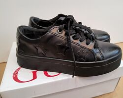 Guess, cнікерси, 35 р, США