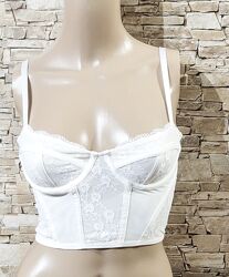 Бюстьє, 65 а, Divided, H&M, Велика Британія