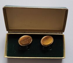 Запонки, Pearce Jewellers Jersey, Англія