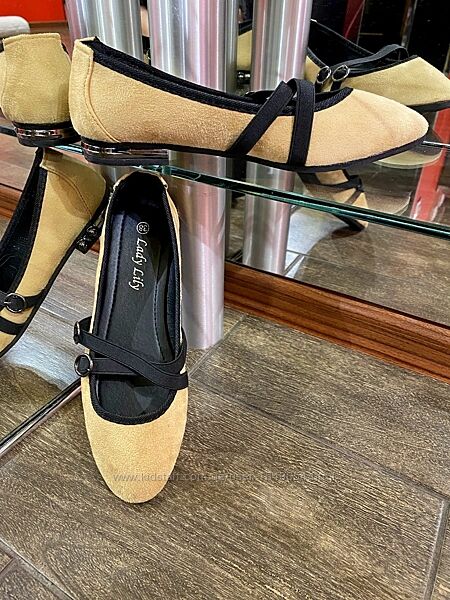 Нові бежеві туфлі на низькому ходу, туфлі-човники, балетки.