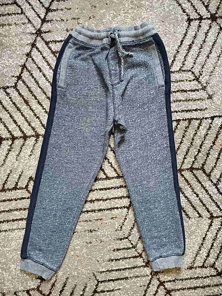 Спортивні штани George 122 р