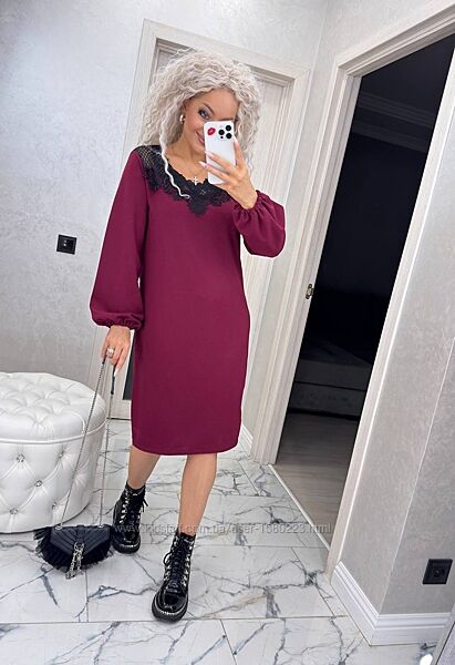 Сукня з чорним мереживом, прямого фасону міді 44-50рр, асортимент кольорів