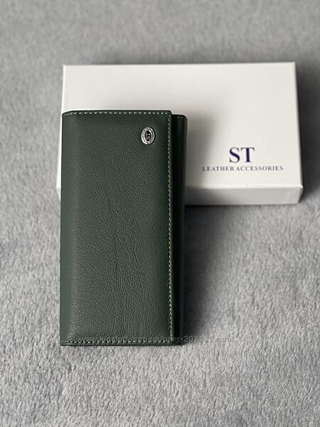 Шкіряний зелений жіночий гаманець ST 246