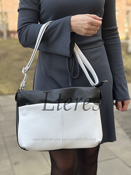 #9: чорно-біла