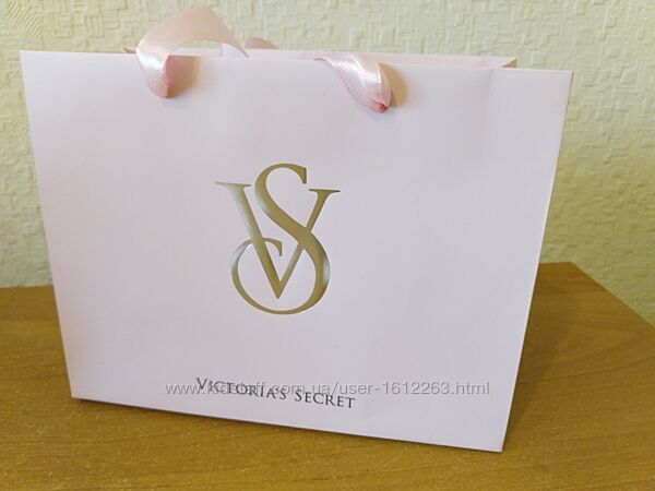 Пакет бумажный от Victoria secret 