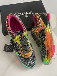 Кросівки Chanell в наявності