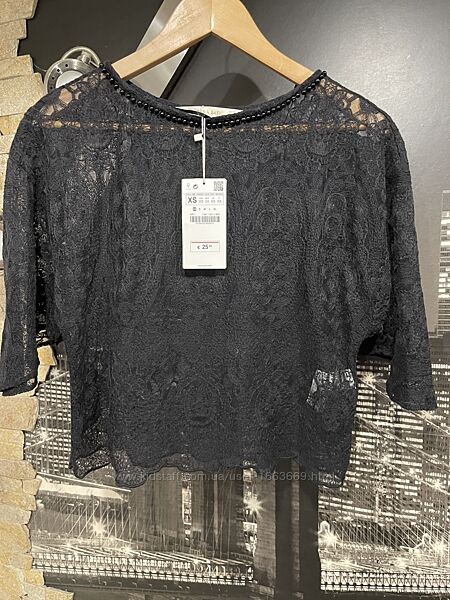 Блуза жіноча чорна прозора мереживна короткий рукав Zara