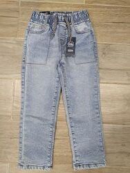 Демисезонные джинсы для мальчика на подкладке 122р.