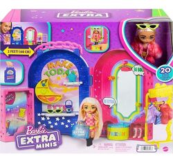 Ігровий набір Barbie Extra Minis Boutique з лялькою