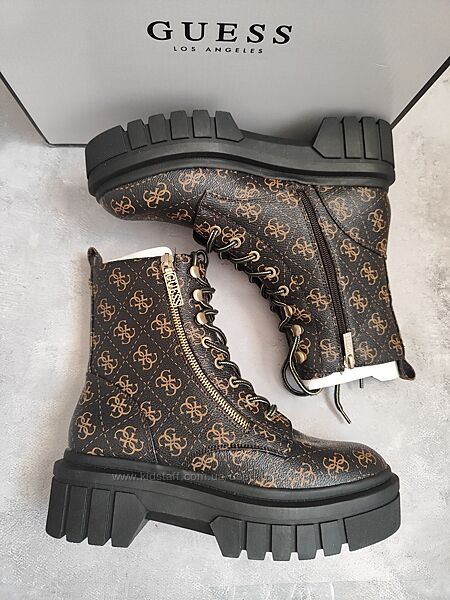 Ботинки Guess 40