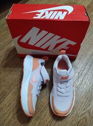 Нові дитячі кросівки Nike розмір 26,5
