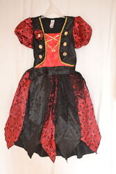 Карнавальные  платья  Пиратка на 5-6 и 8-10 лет
