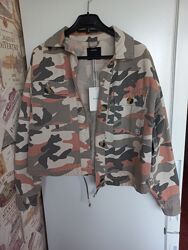 Джинсова куртка жіноча Bershka р. S нова