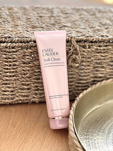 Estee Lauder Soft Clean Moisture Rich Foaming Cleanser - пінка для вмивання