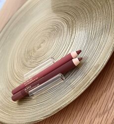 Estee Lauder Double Wear Stay-in-Place Lip Pencil. Оригінал. Купляли в США