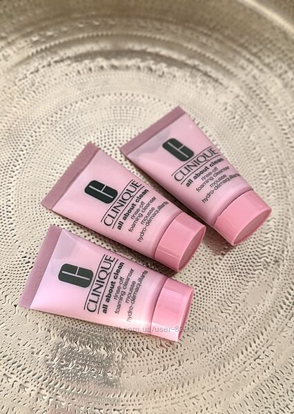 Clinique Rinse-Off Foaming Cleanser - пінка для зняття макіяжу. Оригінал