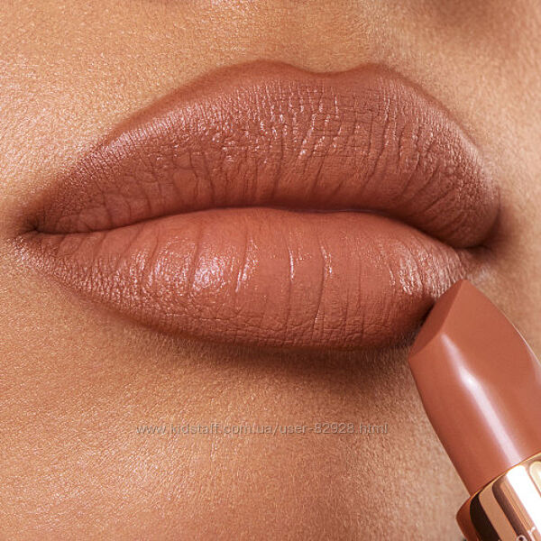 Помада для губ Charlotte Tilbury The Super Nudes Matte Revolution Lipstick