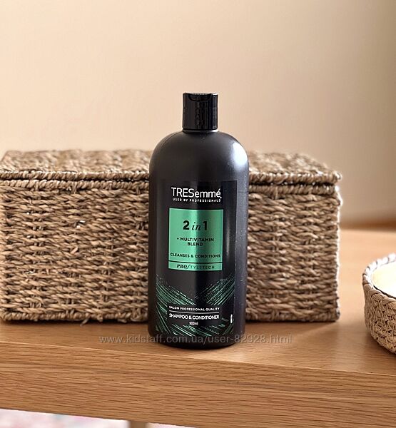 Серія з мульти-вітамінами TRESemme Deep Cleansing 2 in 1. Оригінал. Англія