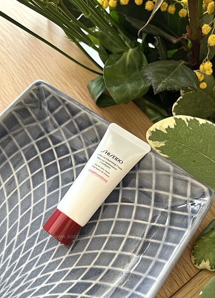 Пінка для очищення обличчя Shiseido Clarifying Cleansing Foam. Оригінал