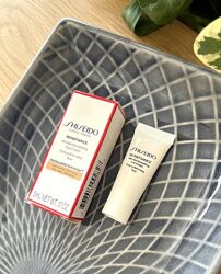 Крем для шкіри навколо очей Shiseido Benefiance Wrinkle Smoothing Eye Cream