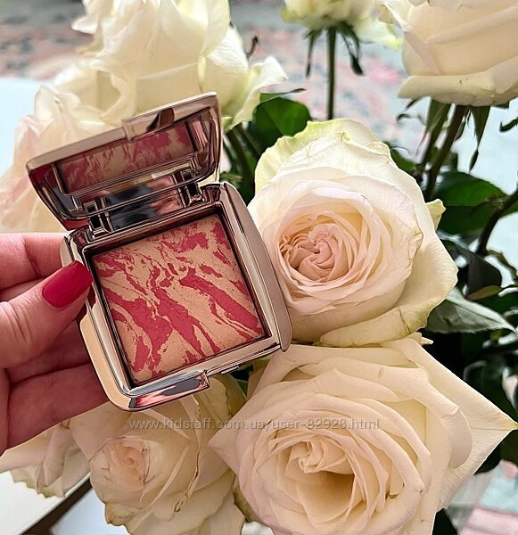 Румяна Hourglass Ambient Lighting Blush. Оригінал. Купляли в Англії