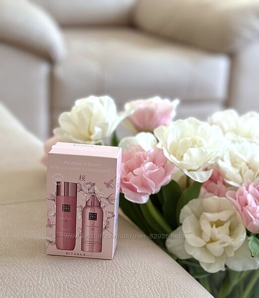 Лімітований набір Rituals The Ritual of Sakura New Ultimate Nourishment