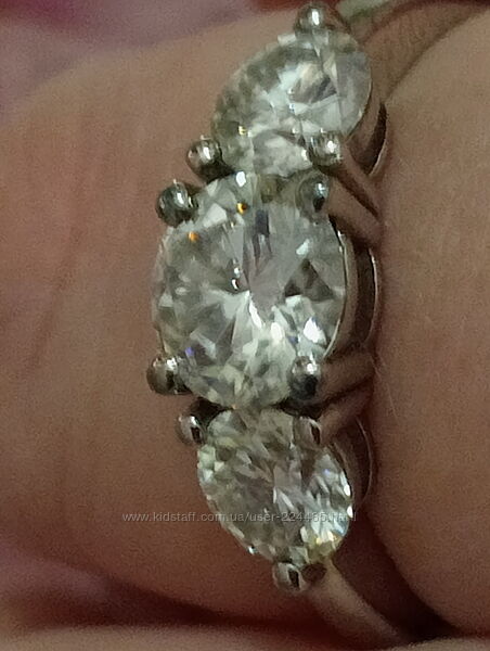 кольцо с бриллиантами-муассанитами 2.0Ct серебро 925 пр покрыто 14к