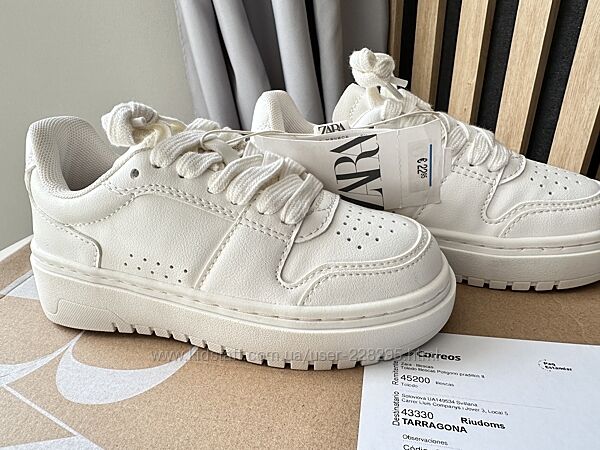 Кросівки Zara оригінал р. 29 устілка 18,5 см