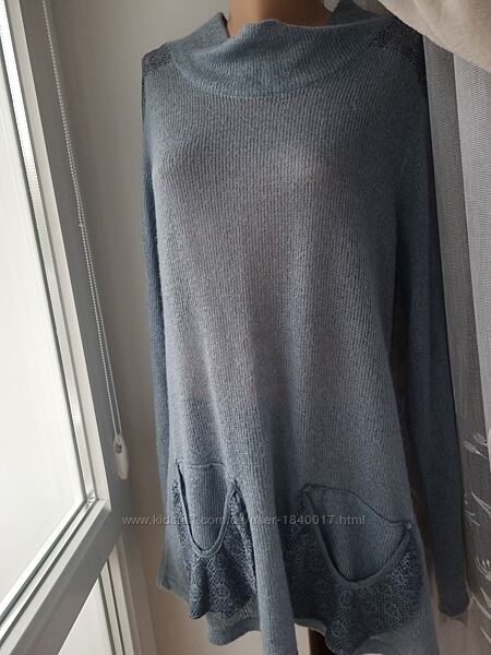 Тепла жіноча кофта ручної роботи