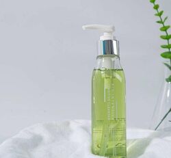 Очищення для пробленої та шкіри з розацеа