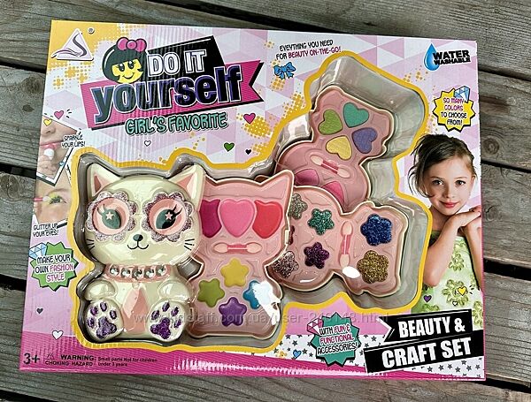 Великий подарунковий набір косметики Киця в боксі J-114 р.30276,5см