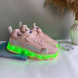 Кросівки від USB