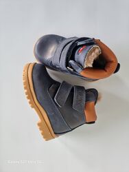 Зимові черевики з натуральної шкіри для хлопчика 21,22,26,27р бренду Woopy